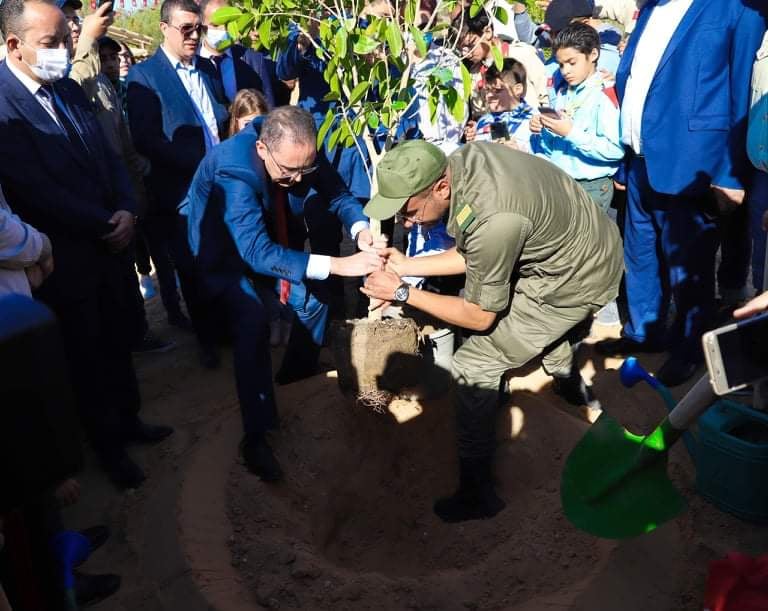 You are currently viewing A l’occasion de la fête de l’arbre à Sfax : M. Mohamed Rekik annonce des signaux positifs au méga projet de Taparura.